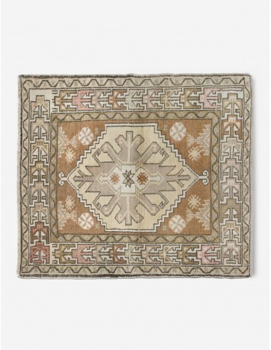 Vintage Turkish Hand-Knotted Wool Mini Rug No. 275, 2'9" x 3'3" Pour